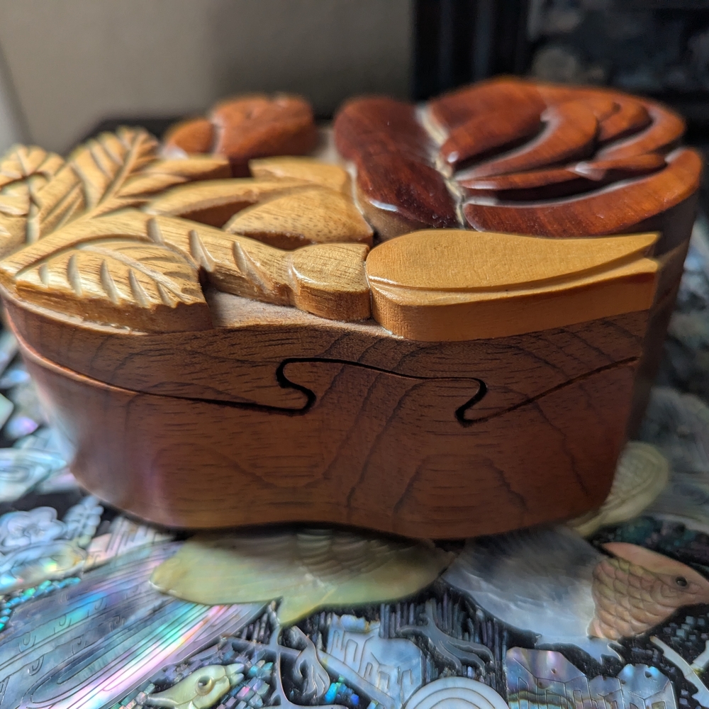 Handcrafted Wooden Jewelry Box with Leaf and Flower Design